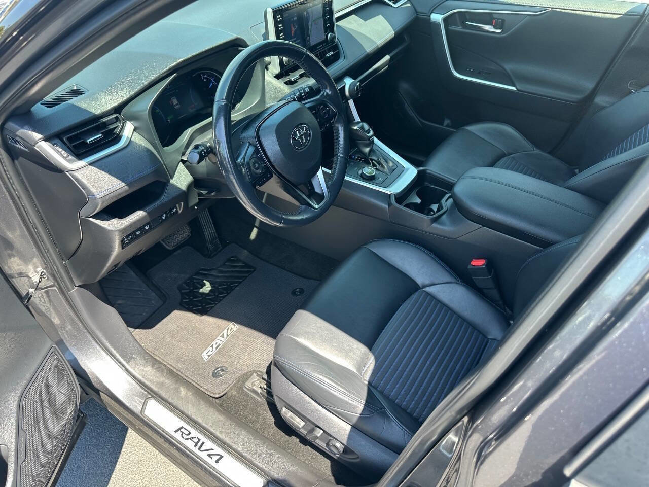 Used 2019 Toyota RAV4 XSE image 6