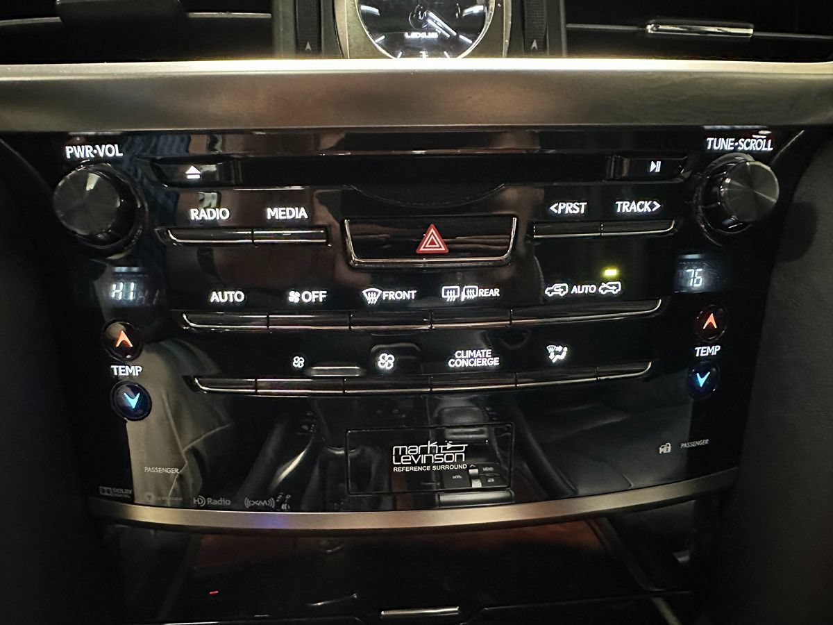Used 2016 Lexus LX 570 4WD w/ Luxury Package image 42