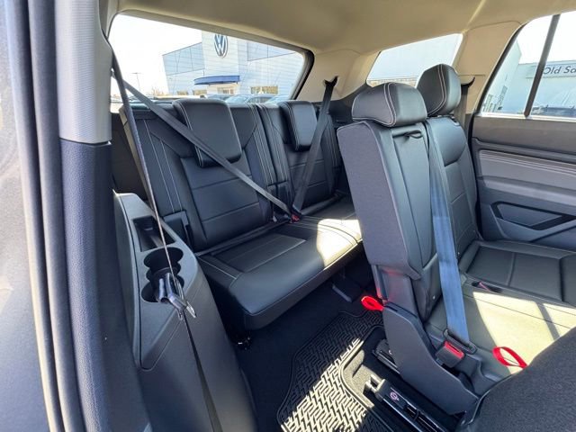 Used 2023 Volkswagen Atlas SE w/ Panoramic Sunroof Package image 26