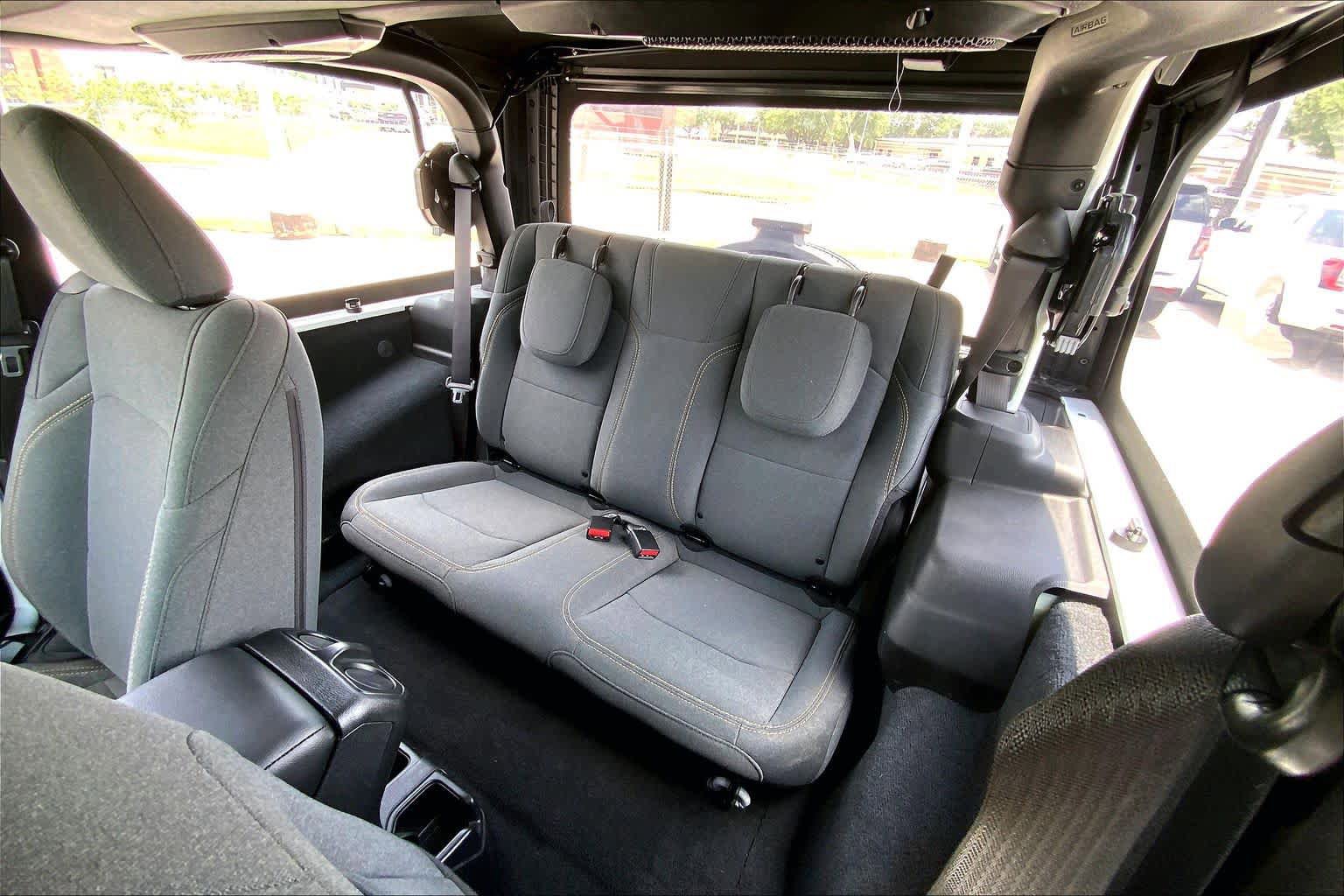 Used 2024 Jeep Wrangler Sport AWD/4WD image 20