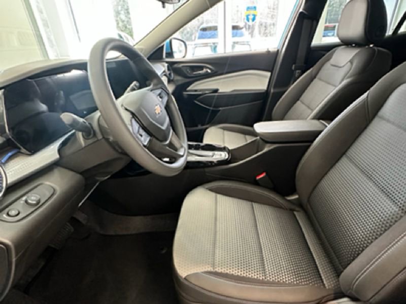 New 2026 Chevrolet Trax LT image 10