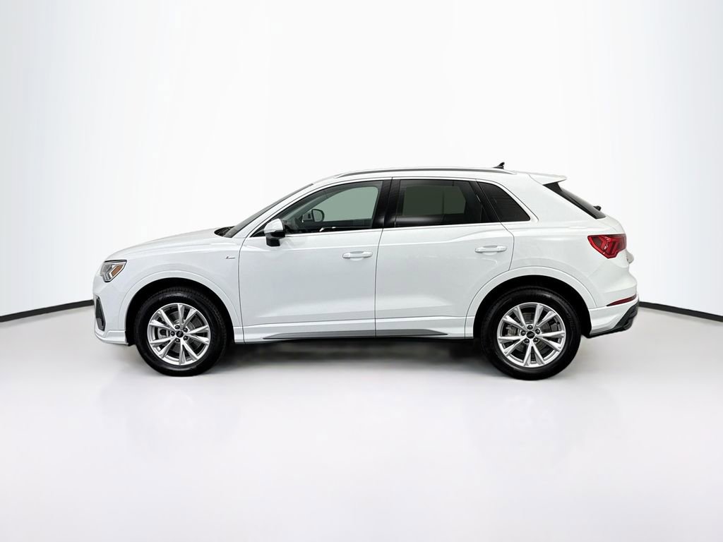 Used 2025 Audi Q3 2.0T Premium w/ Convenience Package image 8