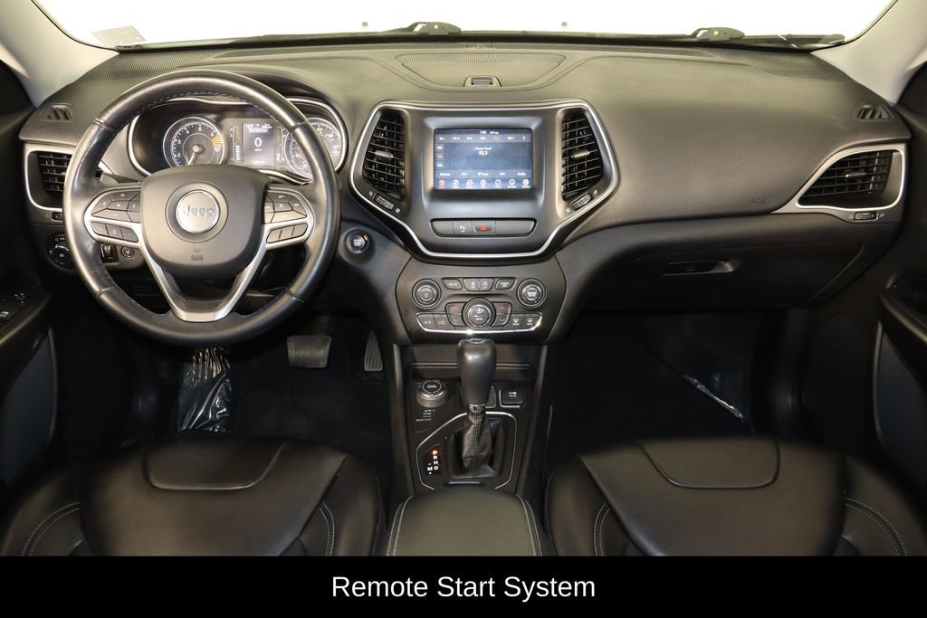 Used 2019 Jeep Cherokee Latitude Plus w/ Comfort/Convenience Group AWD/4WD image 13