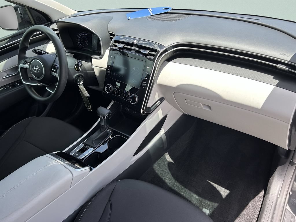 Certified 2024 Hyundai Tucson SE FWD image 16