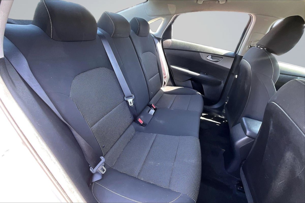 Used 2019 Kia Forte LXS FWD image 27