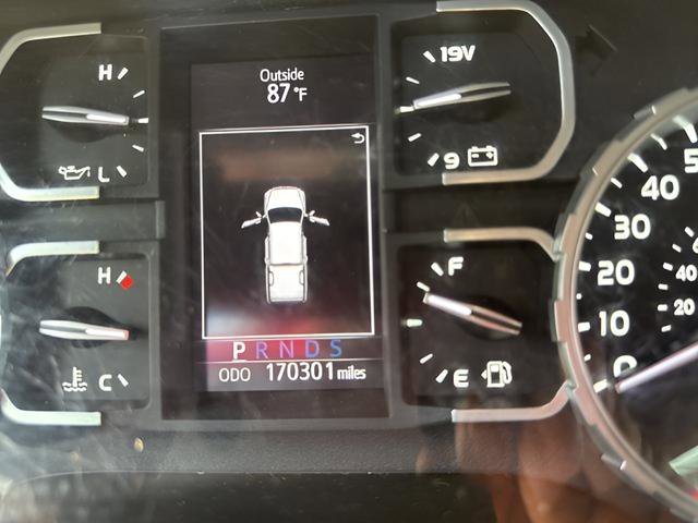 Used 2020 Toyota Tundra SR5 w/ SR5 Upgrade Package AWD/4WD image 18