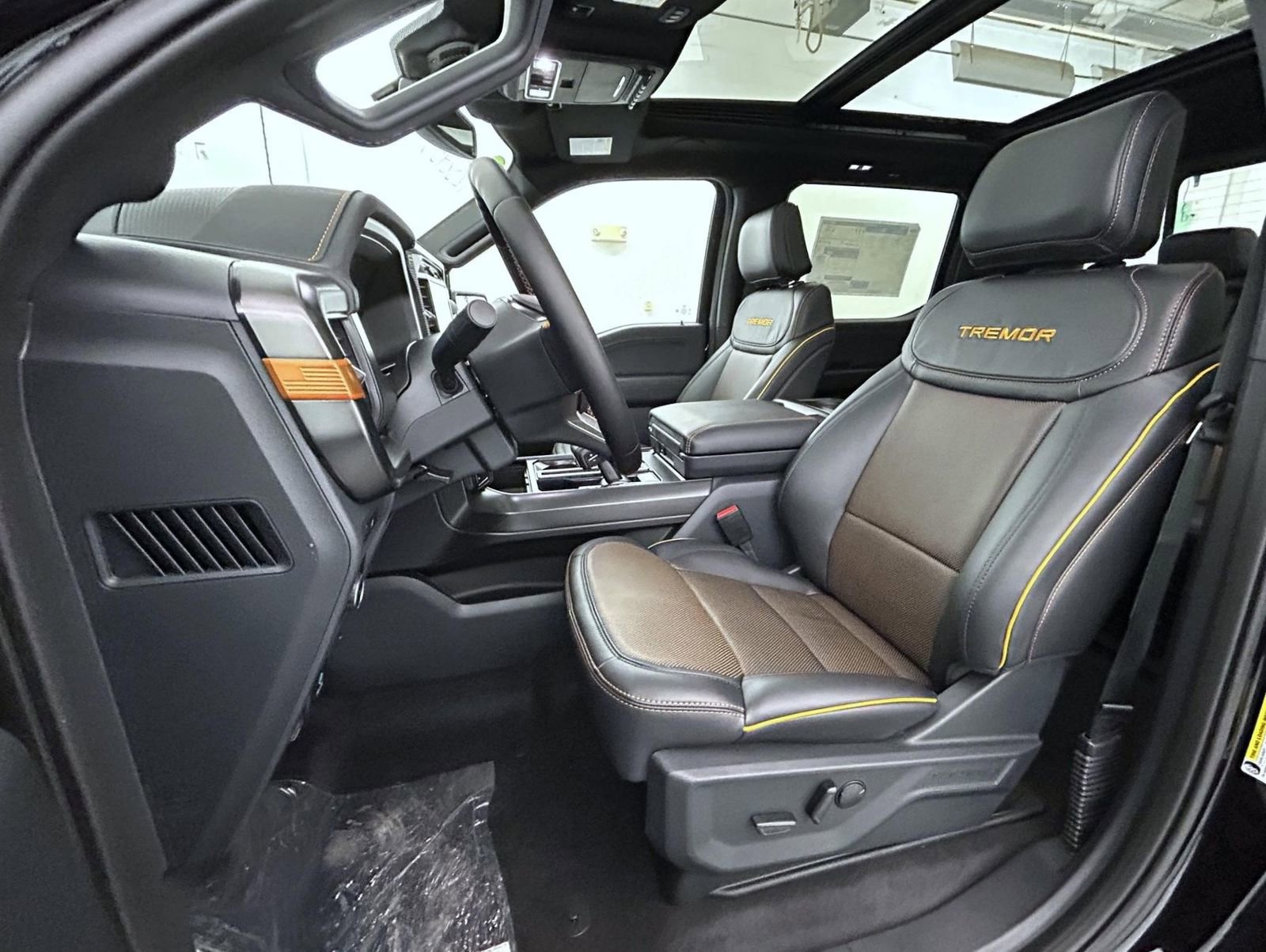 New 2025 Ford F150 Tremor w/ Equipment Group 402A High image 10