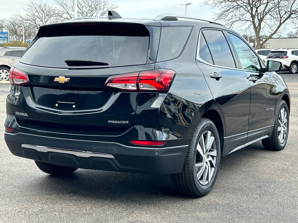Used 2023 Chevrolet Equinox Premier w/ LPO, Cargo Package image 7