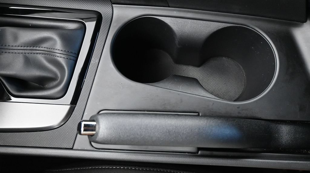 Certified 2025 Hyundai Elantra Sport FWD image 35