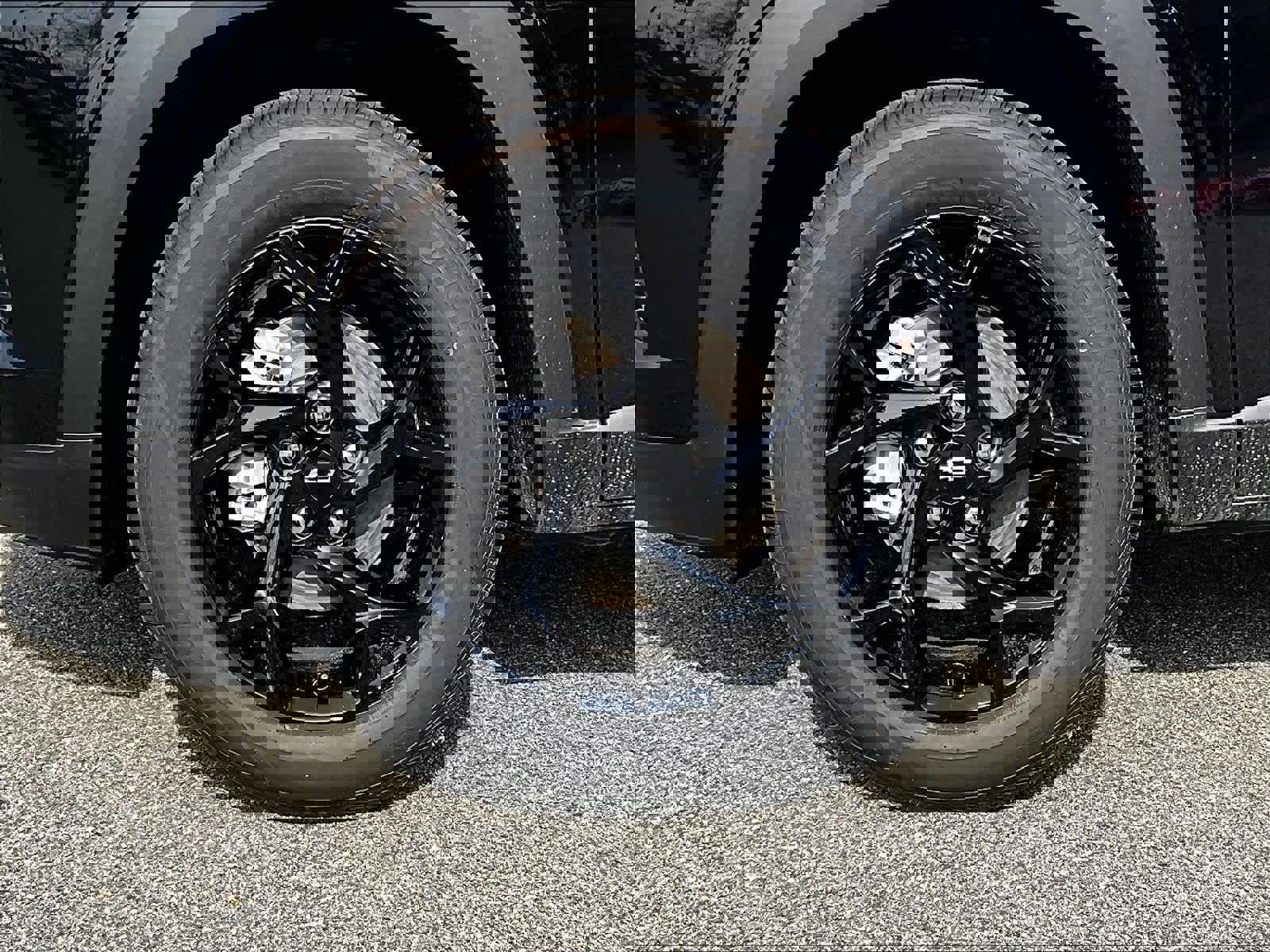 New 2026 Chevrolet Trax LT w/ Midnight Edition FWD image 8