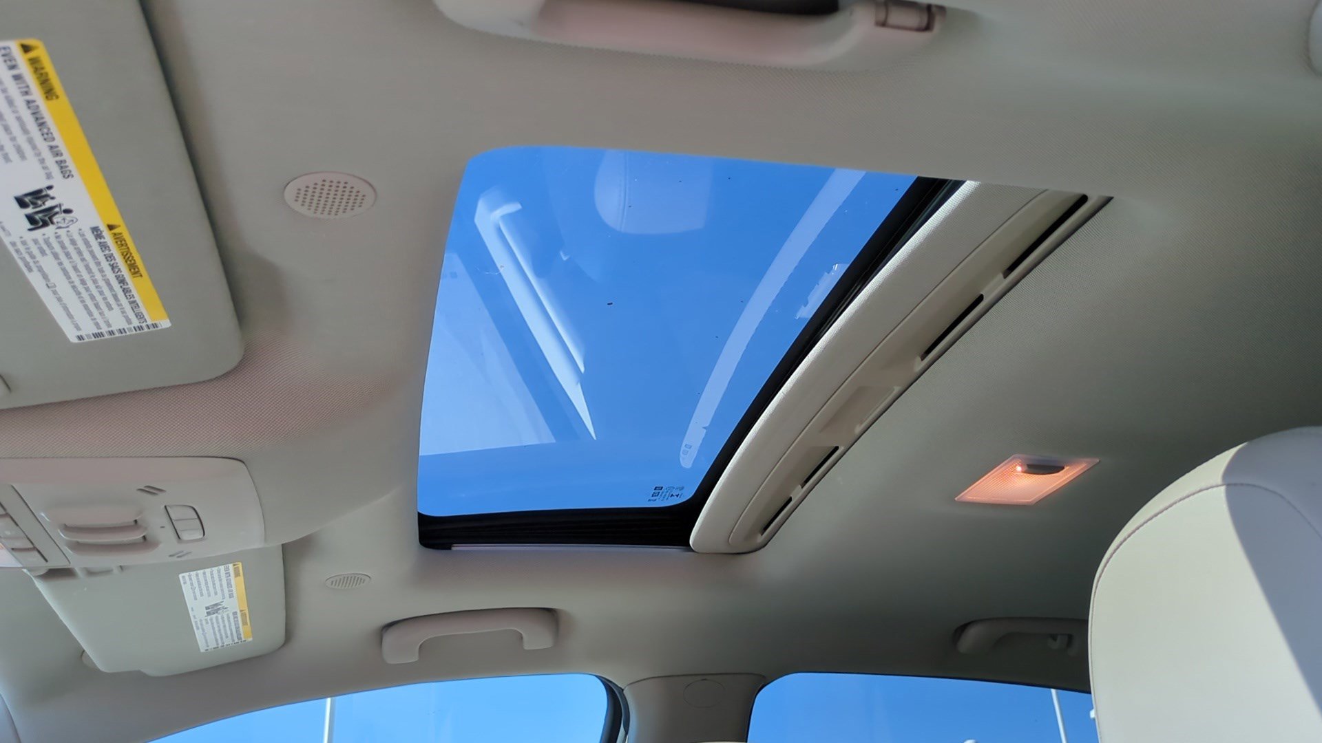 Used 2017 Buick Encore Essence w/ Experience Buick Package image 16