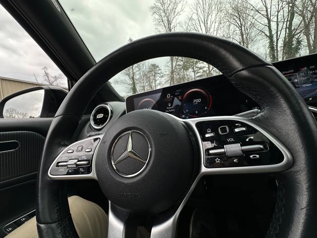 Used 2020 Mercedes-Benz GLB 250 4MATIC image 22