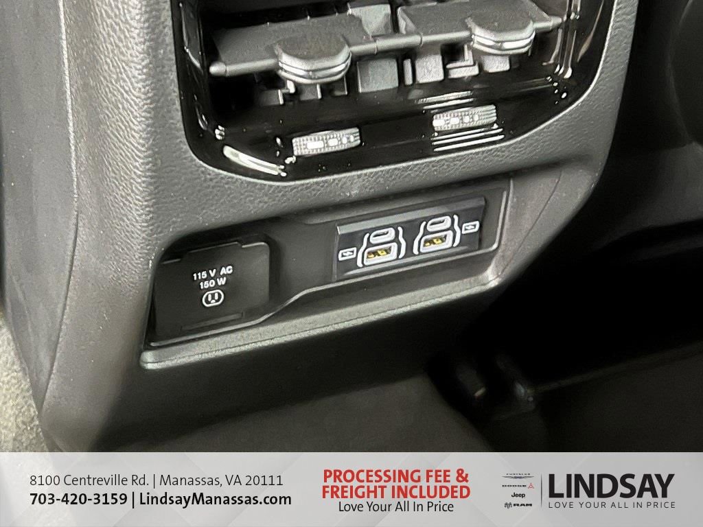 New 2025 Jeep Grand Cherokee Altitude AWD/4WD image 21