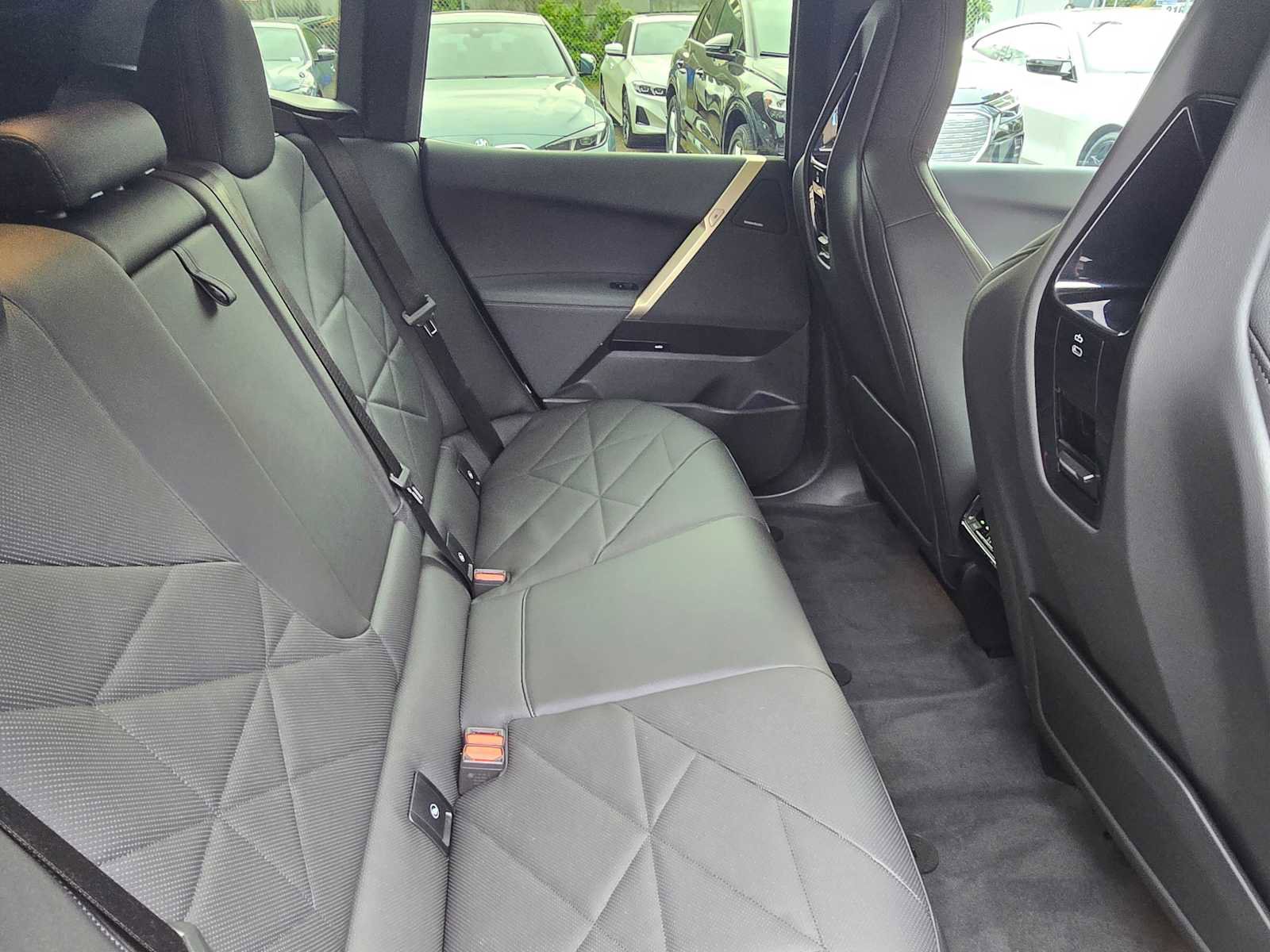 Used 2026 BMW iX xDrive45 w/ Executive Package image 12