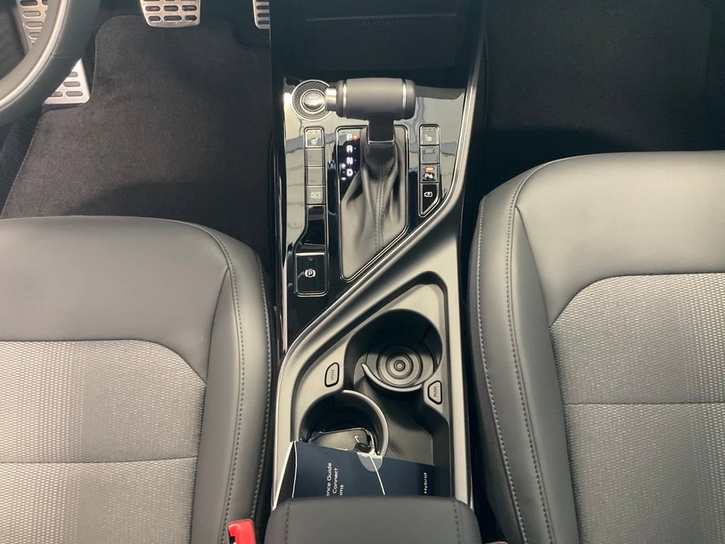 Certified 2025 Kia Niro EX Touring image 17