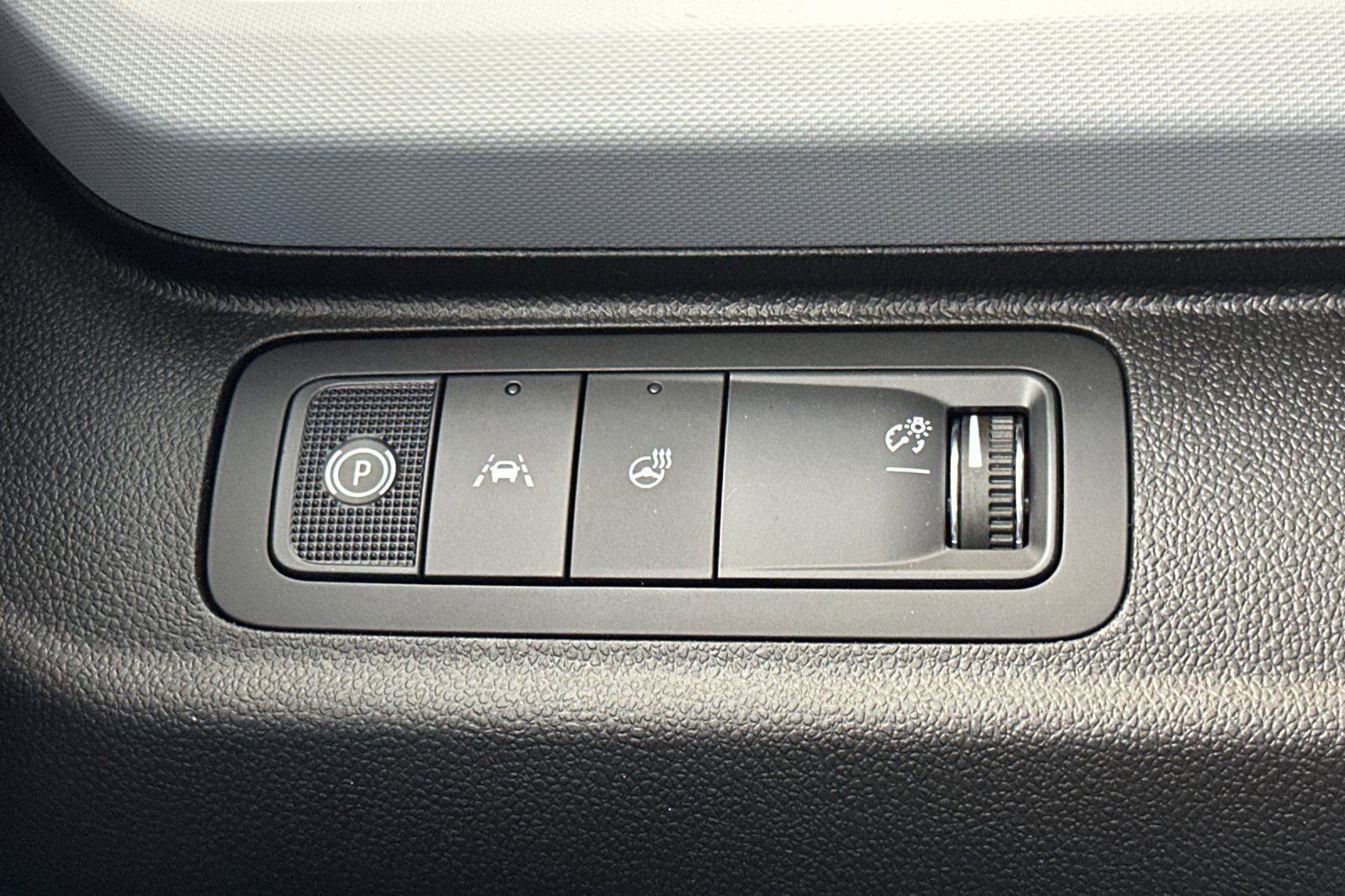 New 2027 Chevrolet Bolt LT w/ Comfort Package image 29