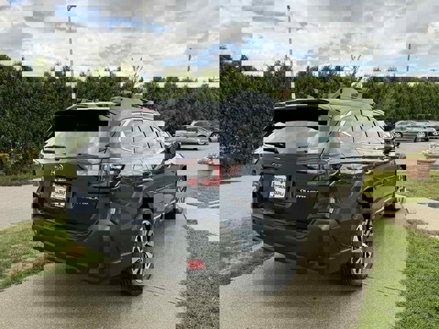 New 2025 Subaru Outback Premium image 4
