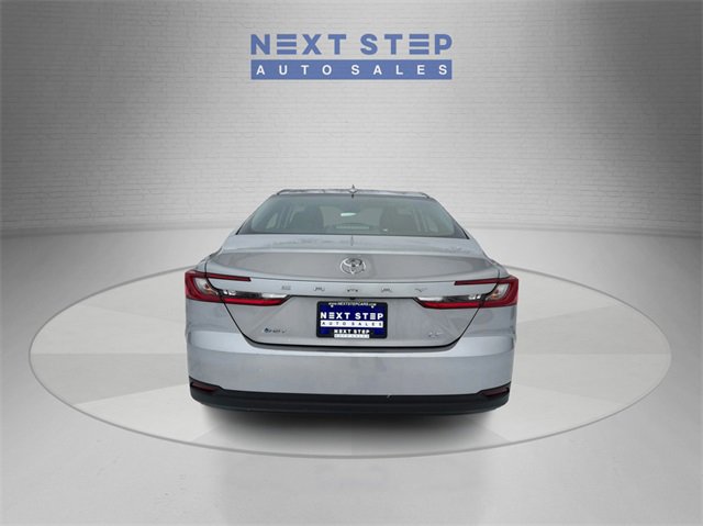 Used 2025 Toyota Camry XSE image 7