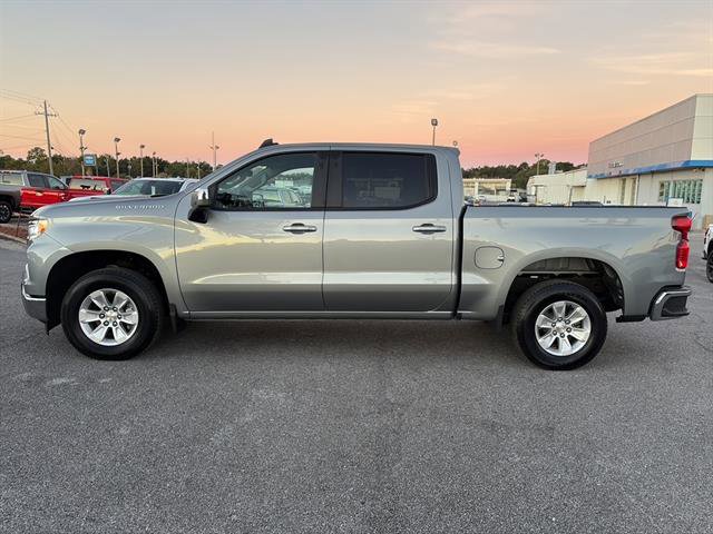 Used 2025 Chevrolet Silverado 1500 LT image 4