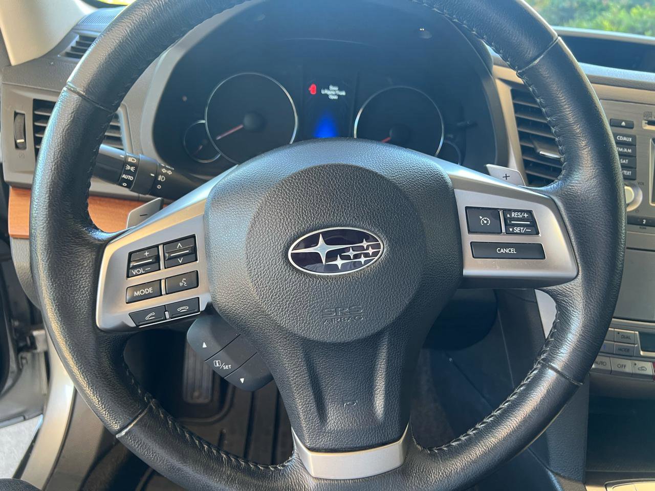 Used 2013 Subaru Outback 2.5i Limited w/ Popular Pkg 1B AWD/4WD image 14
