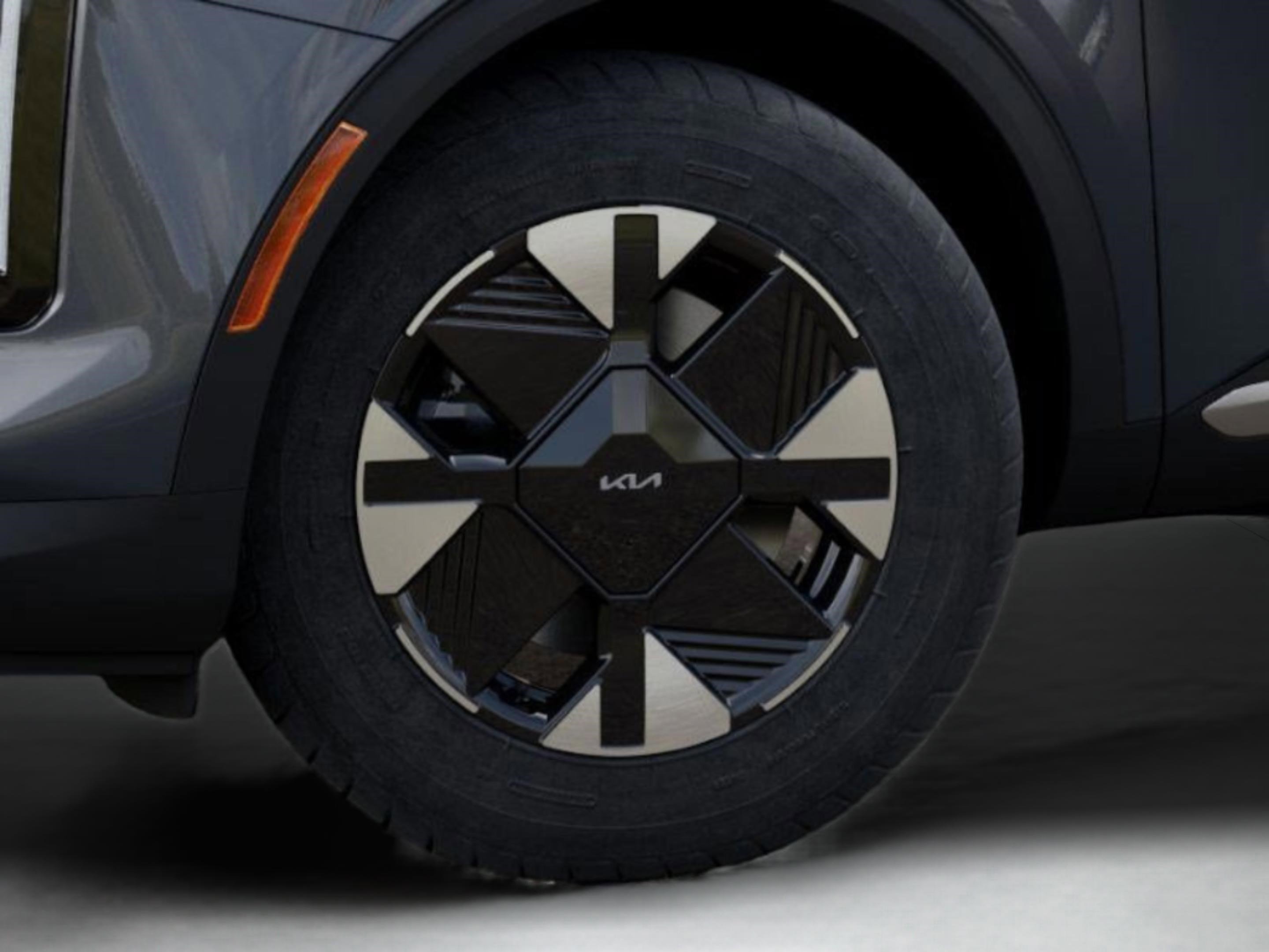 Used 2026 Kia Sportage LX image 10