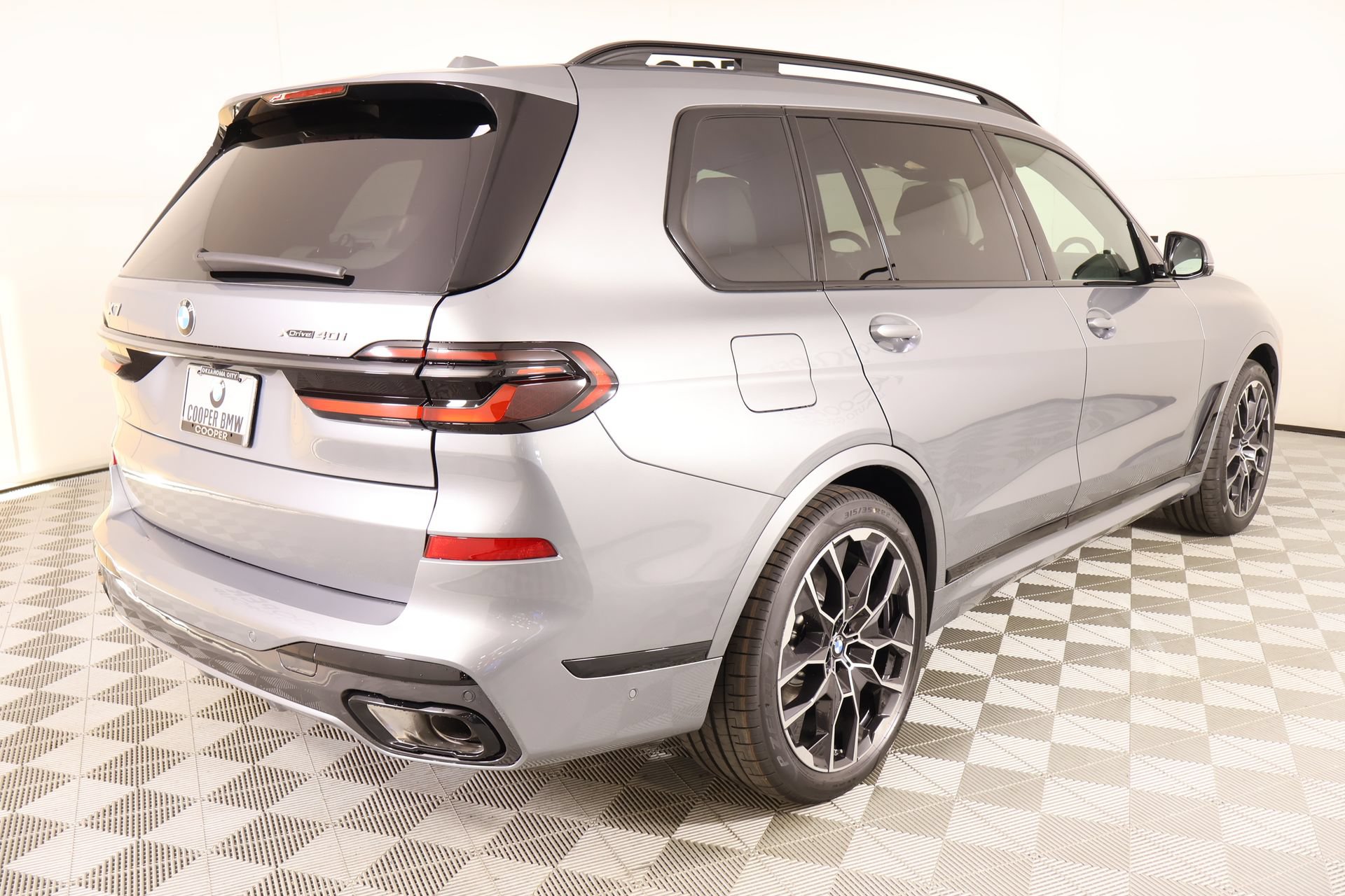 New 2026 BMW X7 xDrive40i w/ M Sport Package image 23