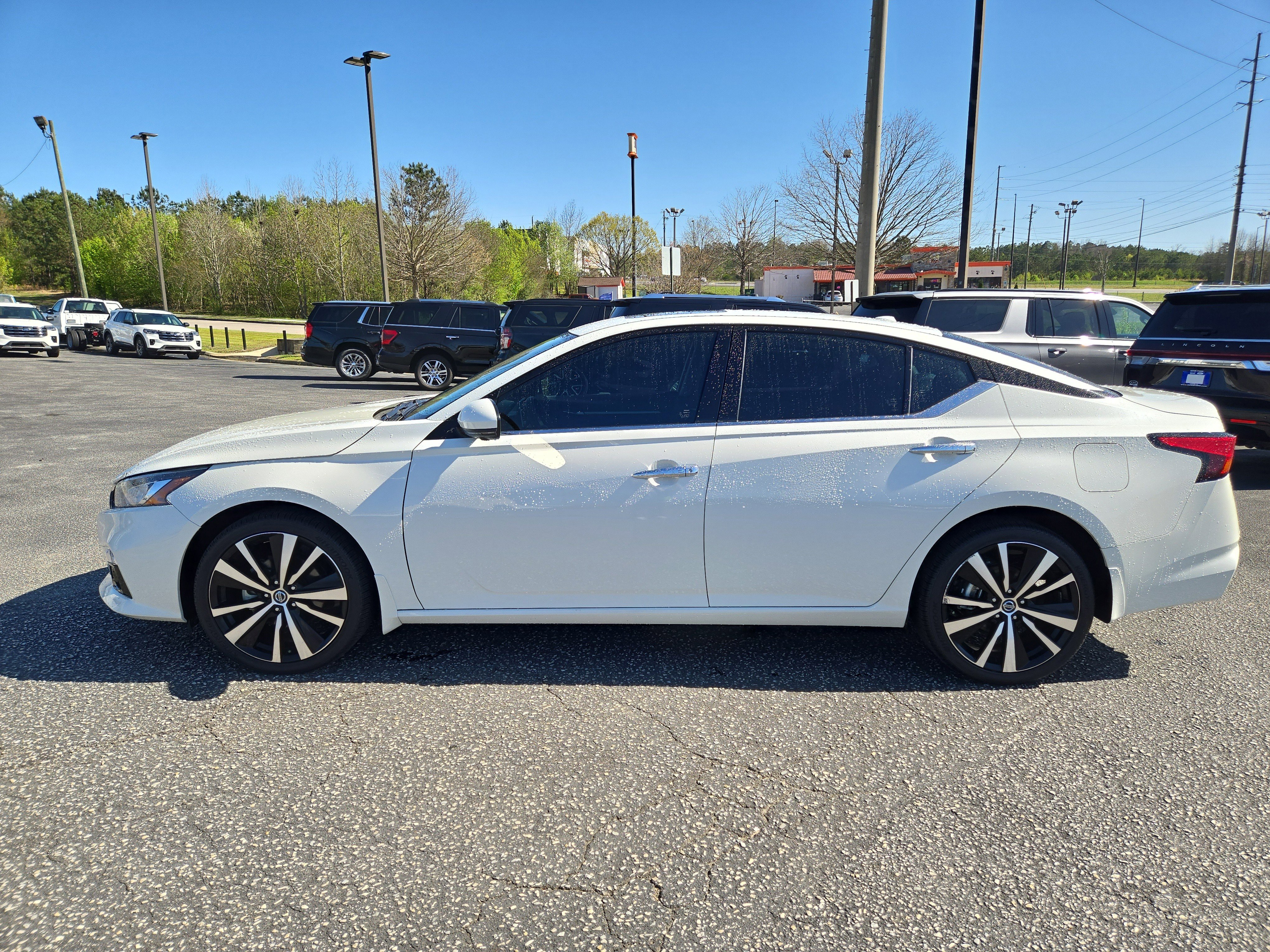 Used 2021 Nissan Altima 2.5 Platinum image 11