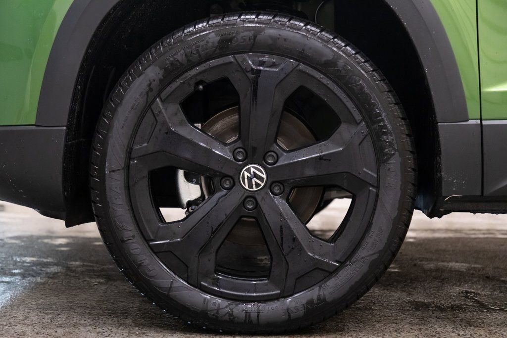 New 2026 Volkswagen Taos SE AWD/4WD image 7