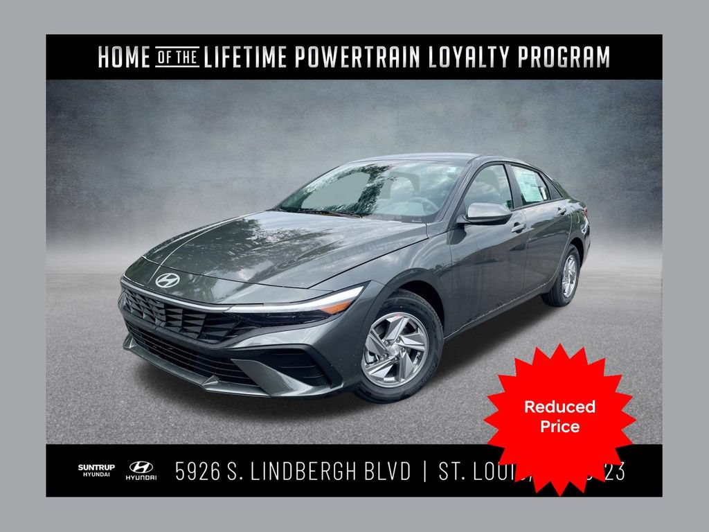 Used 2025 Hyundai Elantra SE