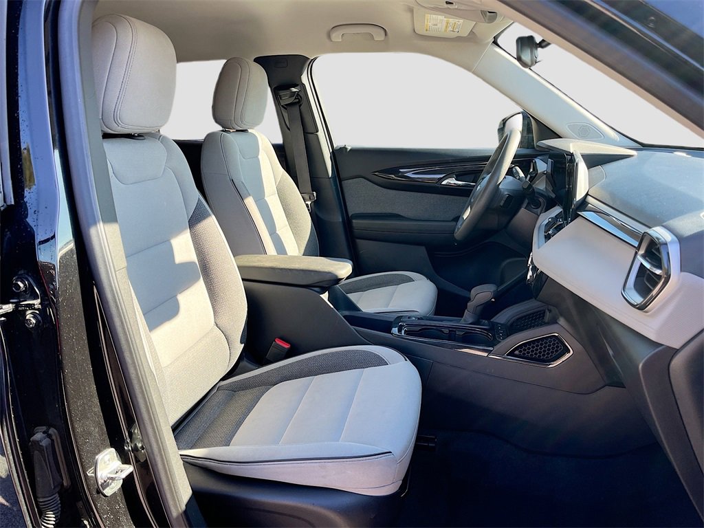 Used 2024 Chevrolet TrailBlazer LT image 24