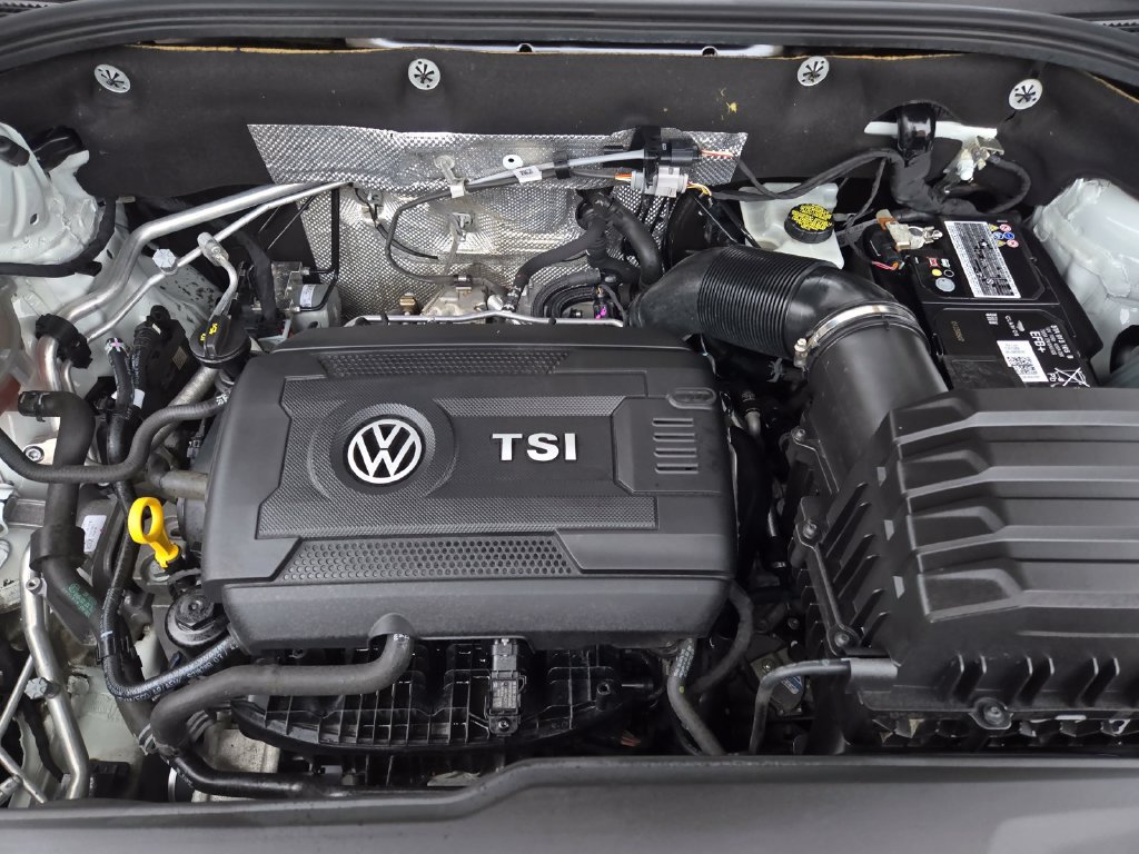 Used 2023 Volkswagen Atlas SE AWD/4WD image 32