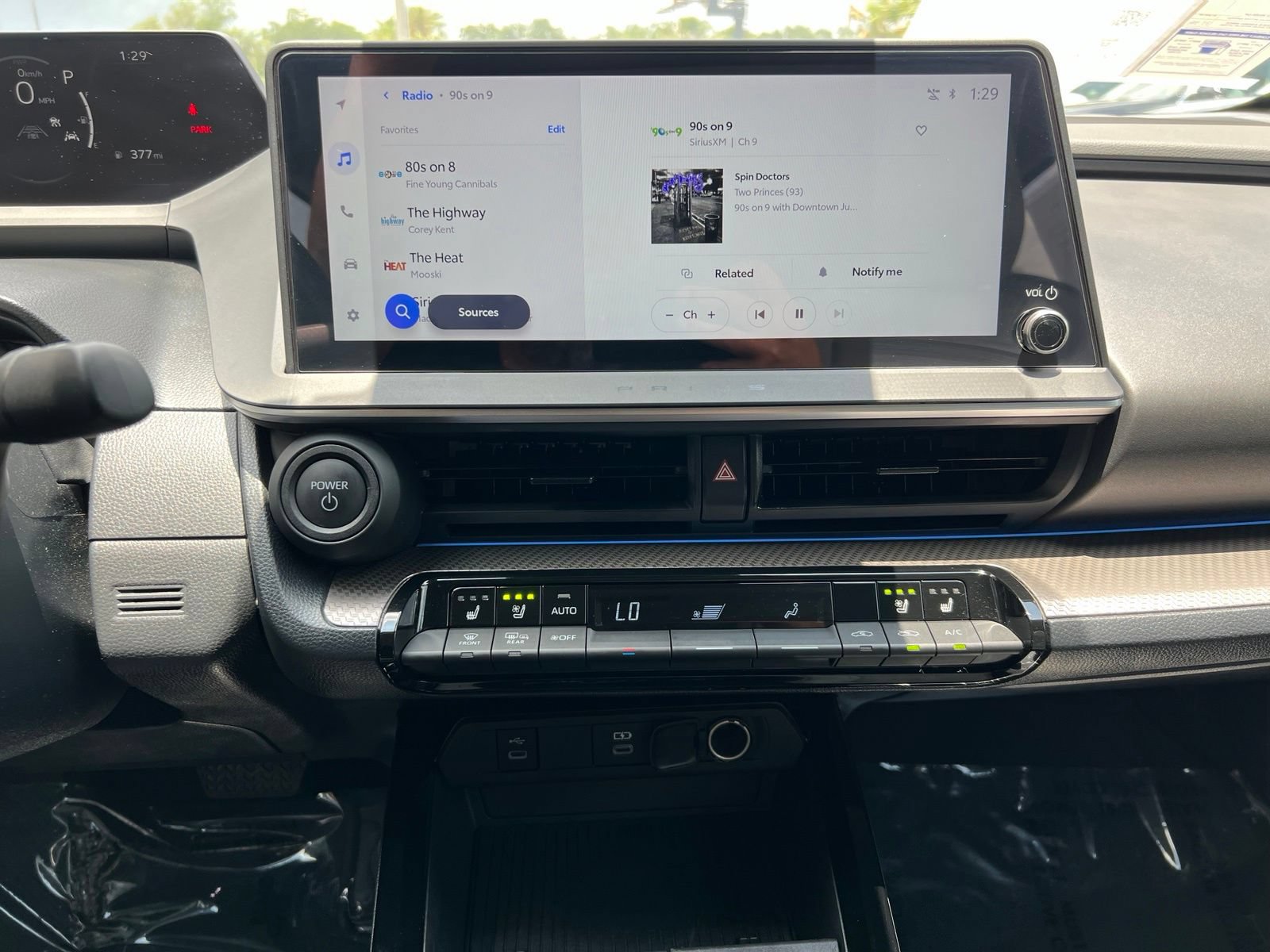 Used 2025 Toyota Prius Limited FWD image 38