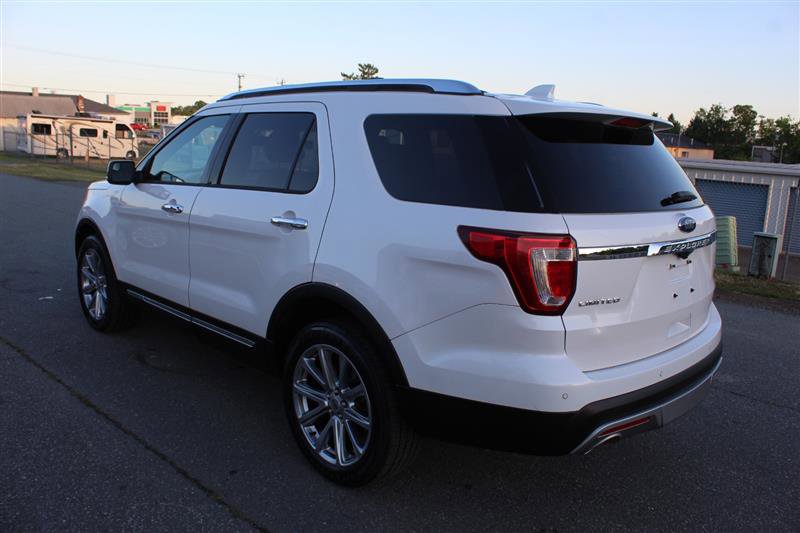 Used 2017 Ford Explorer Limited AWD/4WD image 5
