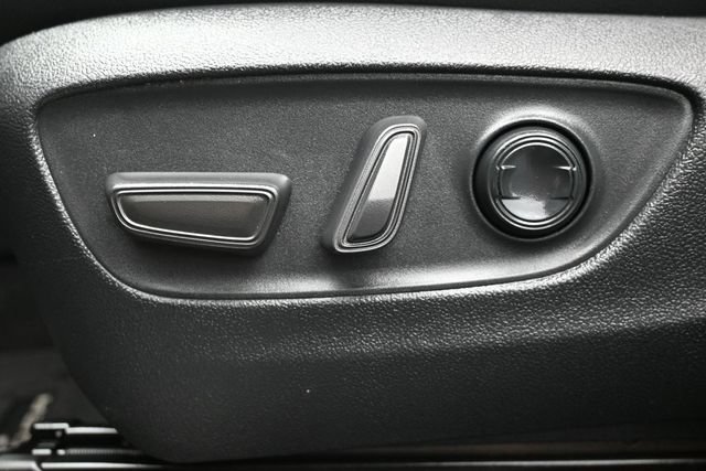 Used 2024 Toyota Grand Highlander FWD image 11