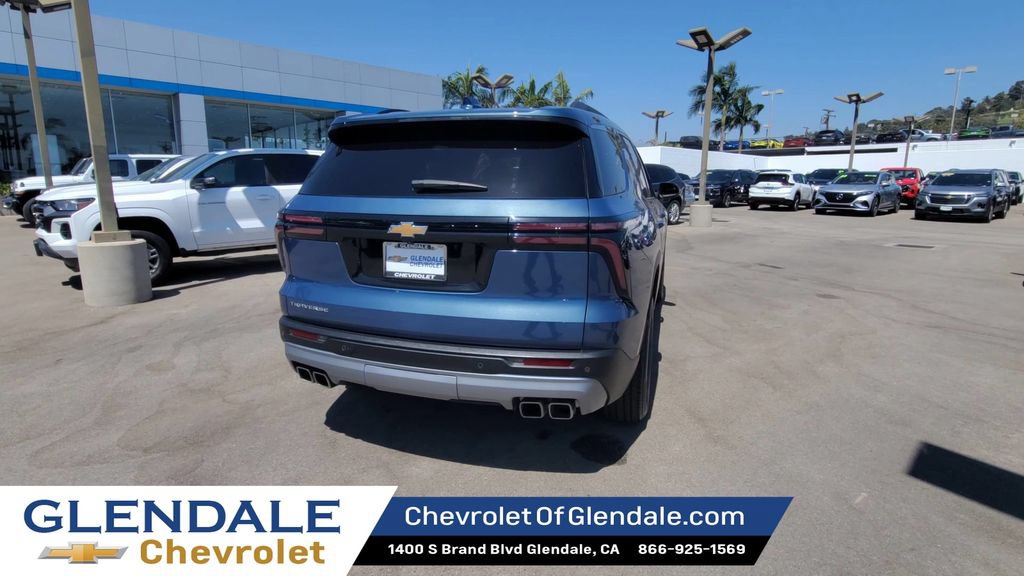 Certified 2025 Chevrolet Traverse LT FWD image 7