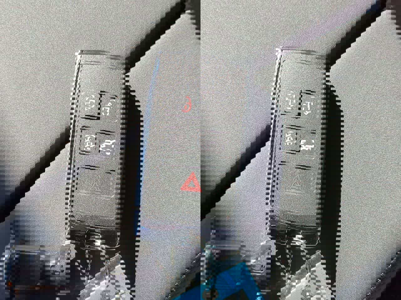 New 2026 Land Rover Range Rover Velar Dynamic SE image 39