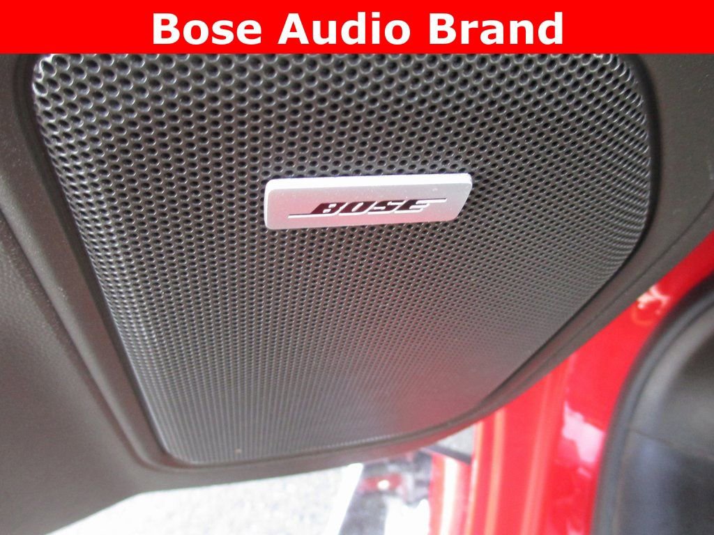 Used 2020 GMC Sierra 1500 SLT w/ SLT Premium Package image 16