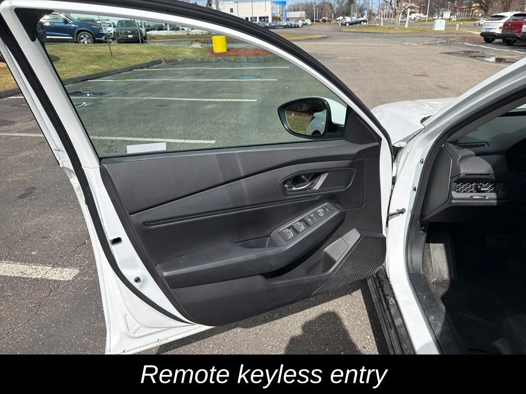 Used 2024 Honda Accord EX image 11