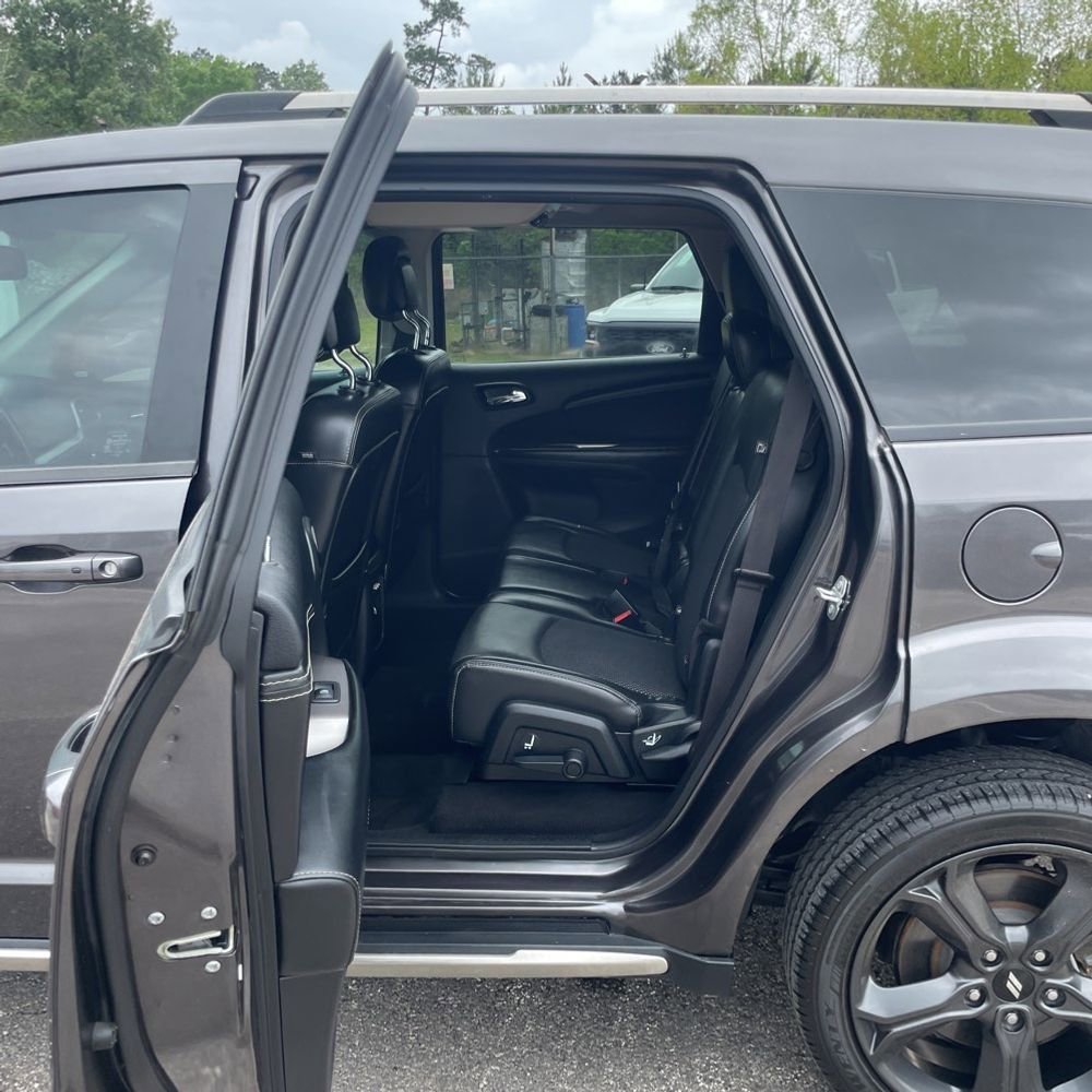 Used 2020 Dodge Journey Crossroad w/ Popular Equipment Group image 15