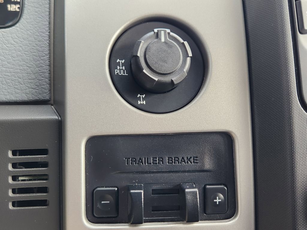 Used 2014 Ford F150 XLT w/ Equipment Group 302A Luxury image 12