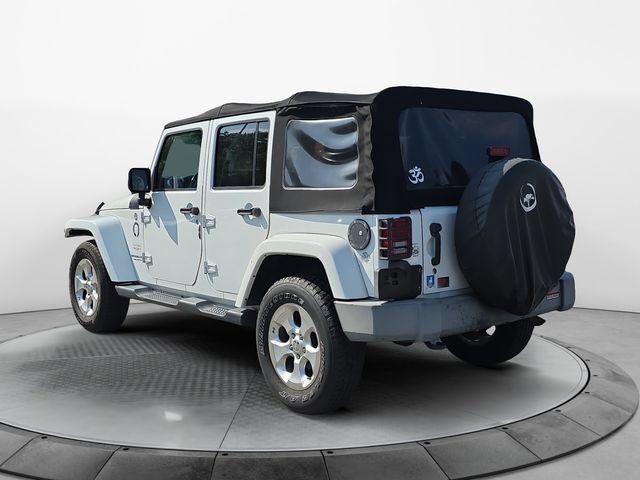 Used 2015 Jeep Wrangler Unlimited Sahara w/ Connectivity Group AWD/4WD image 3