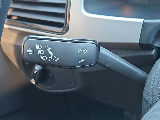 Used 2022 Volkswagen Atlas Cross Sport SEL R-Line AWD/4WD image 16