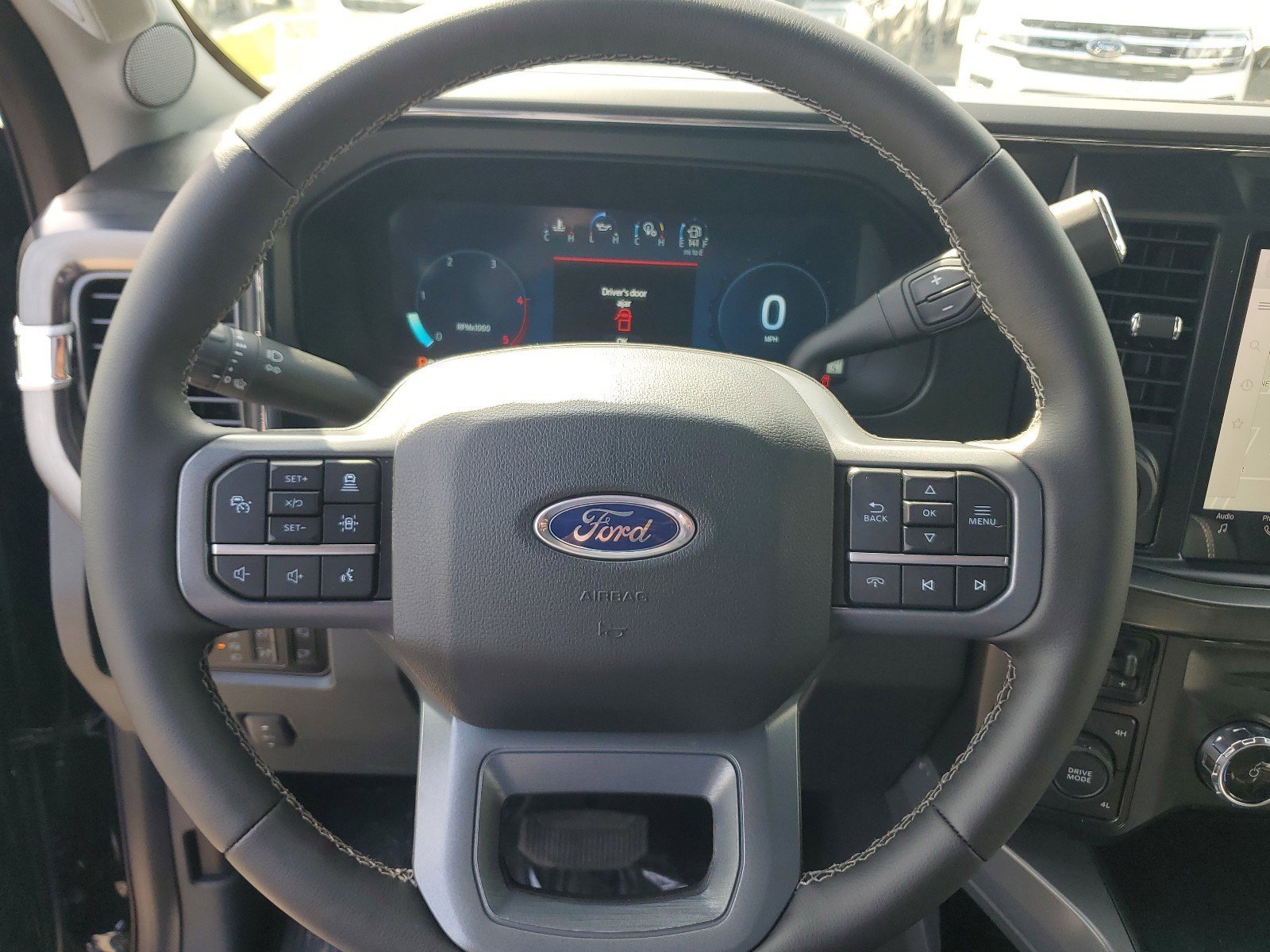 New 2025 Ford F350 Lariat w/ Lariat Ultimate Package image 14