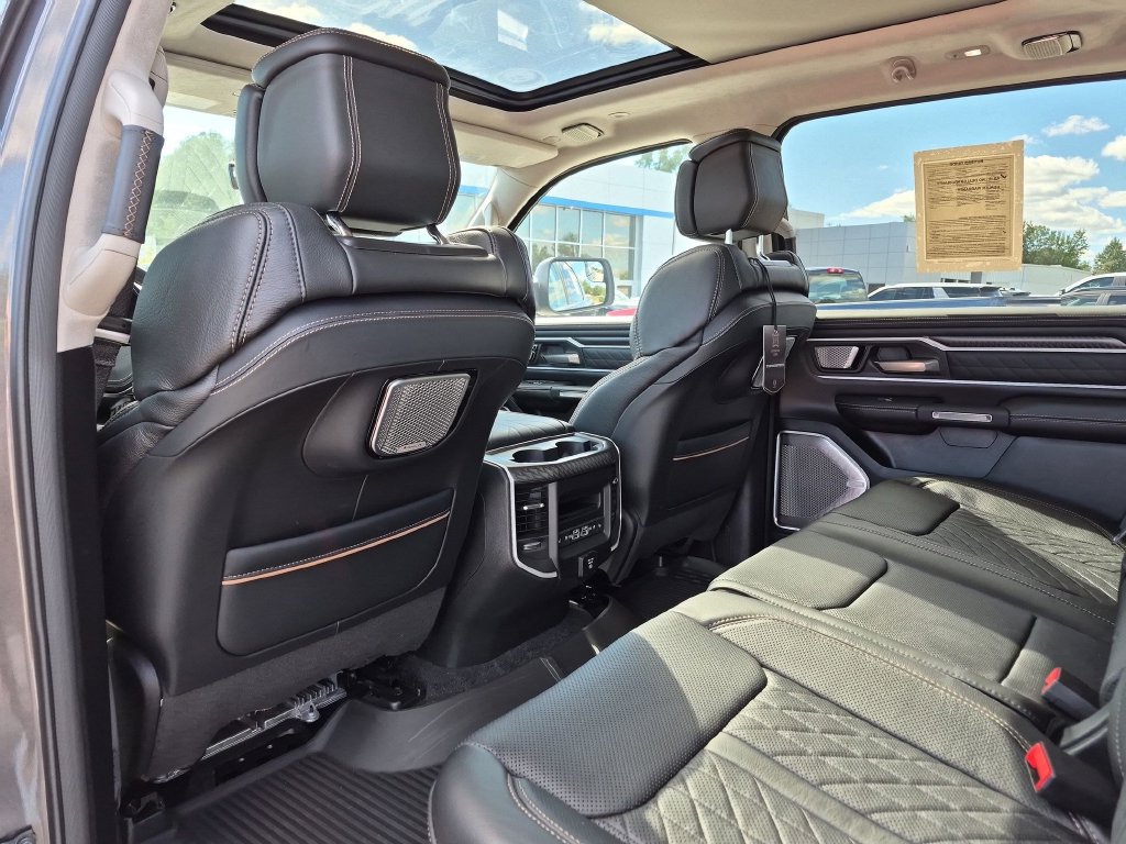 Used 2026 RAM 1500 Tungsten AWD/4WD image 32