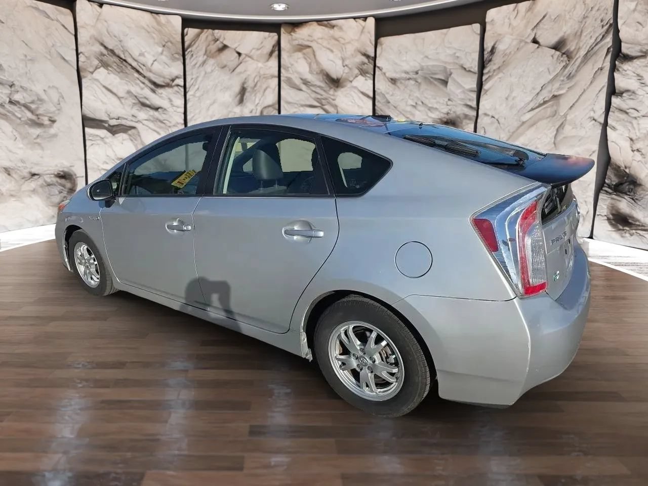 Used 2014 Toyota Prius Four w/ Solar Roof Package FWD image 4