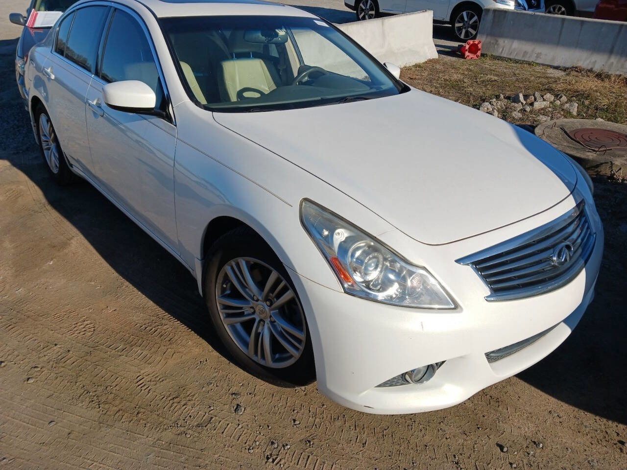 Used 2013 INFINITI G37 Journey w/ Premium Pkg image 4