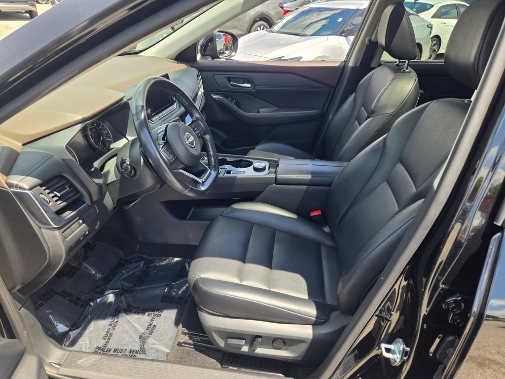 Used 2023 Nissan Rogue SV w/ SV Premium B Package AWD/4WD image 31