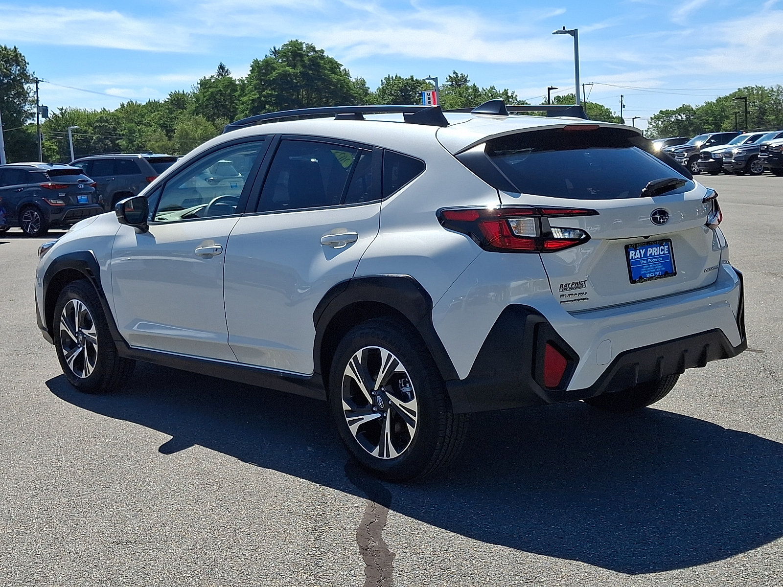 Used 2025 Subaru Crosstrek 2.5i Premium AWD/4WD image 4