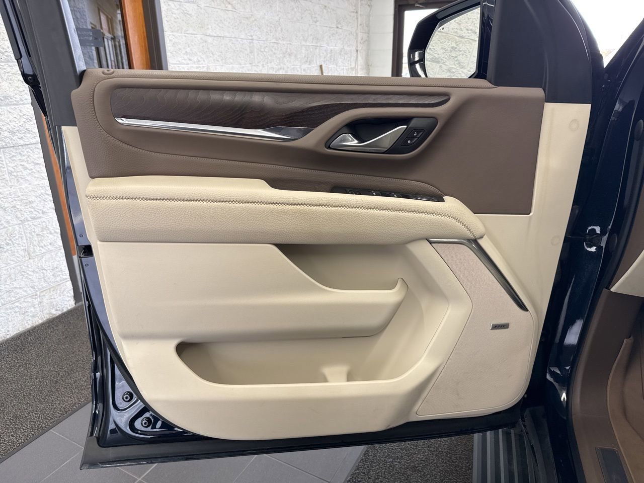 Used 2022 GMC Yukon Denali image 39