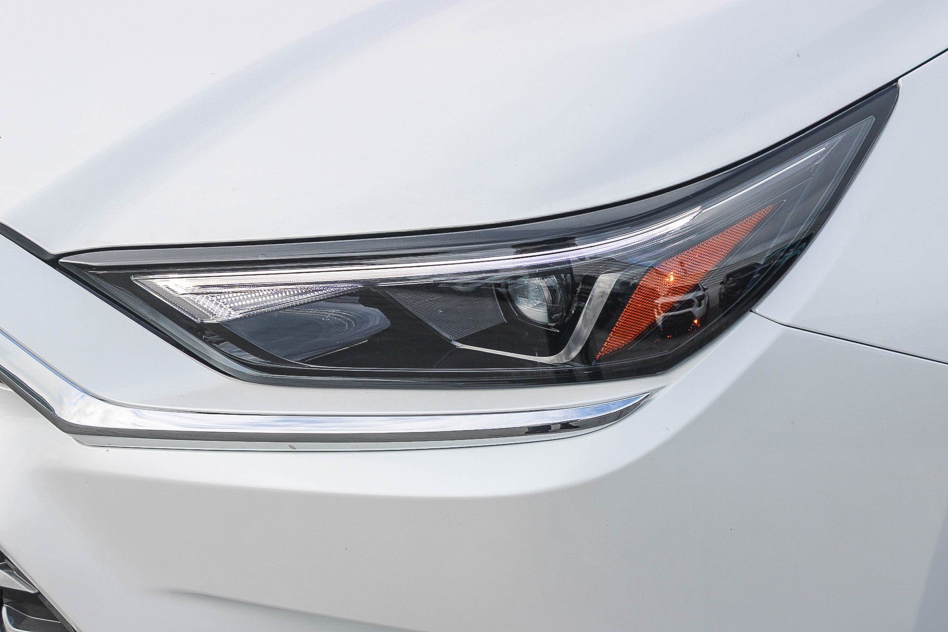 Certified 2025 Toyota Grand Highlander AWD Hybrid image 5